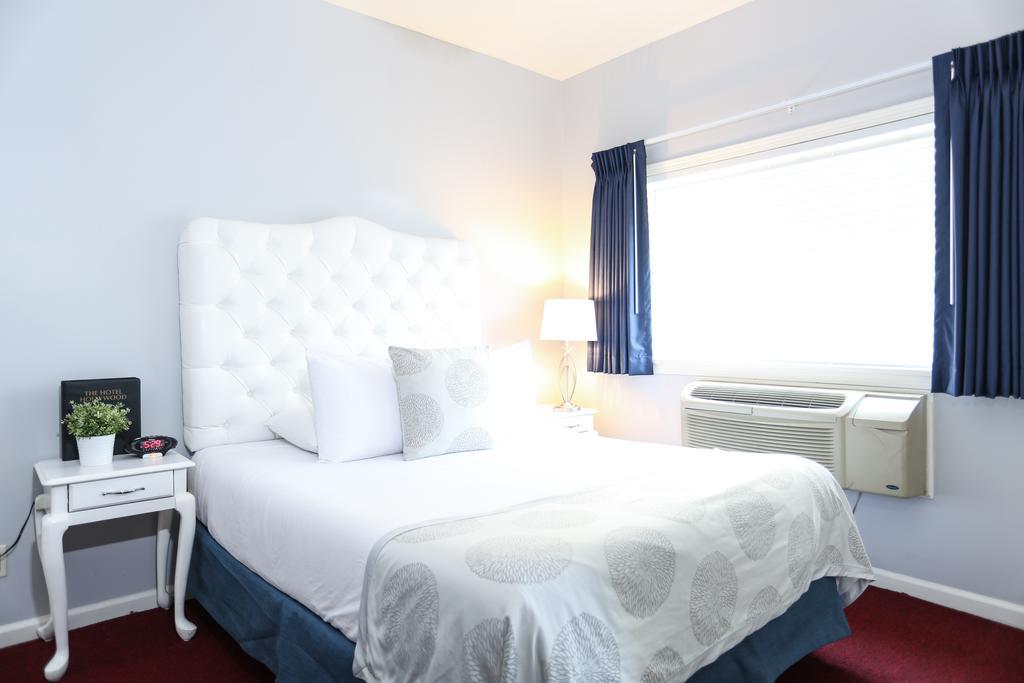 The Hotel Hollywood Los Angeles Room photo